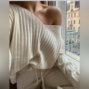 Vitamin A Créme Cashmere Lounge set (NWT- includes pants and sweater)